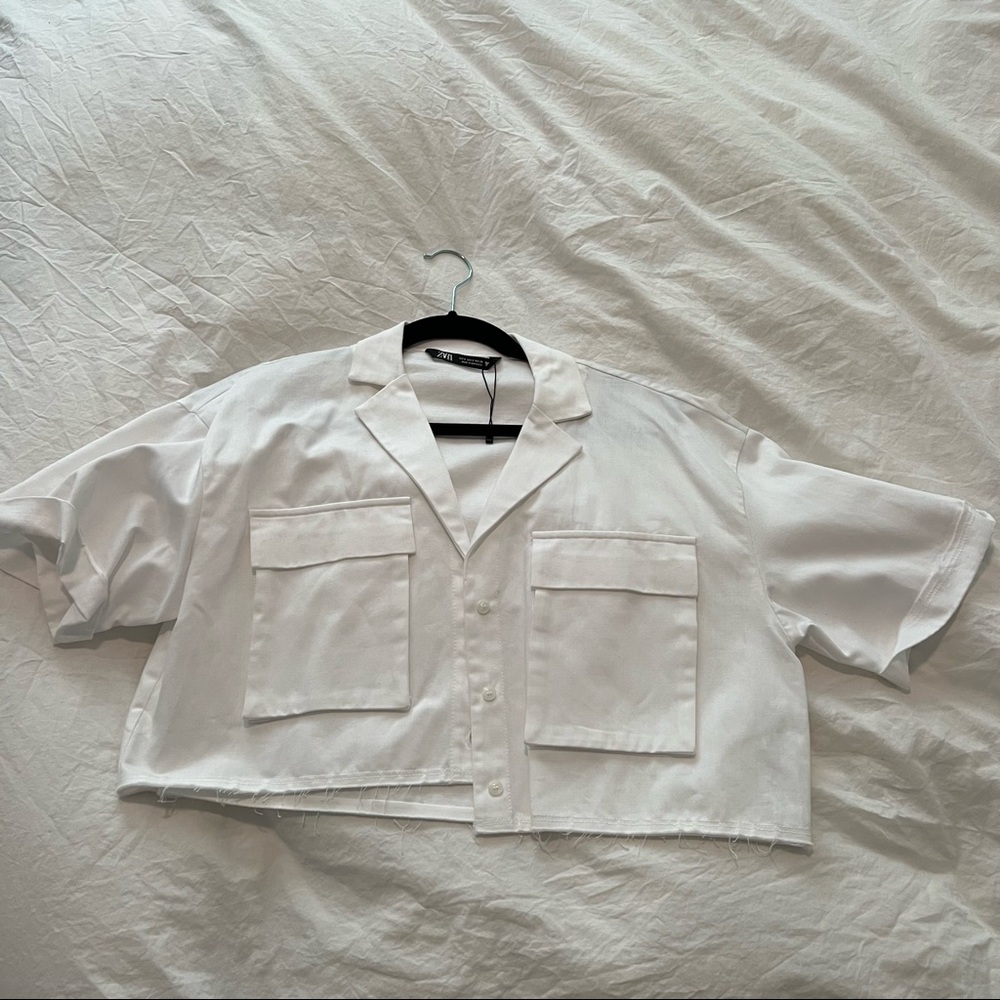 Zara Cropped Structured Button Down - image 1